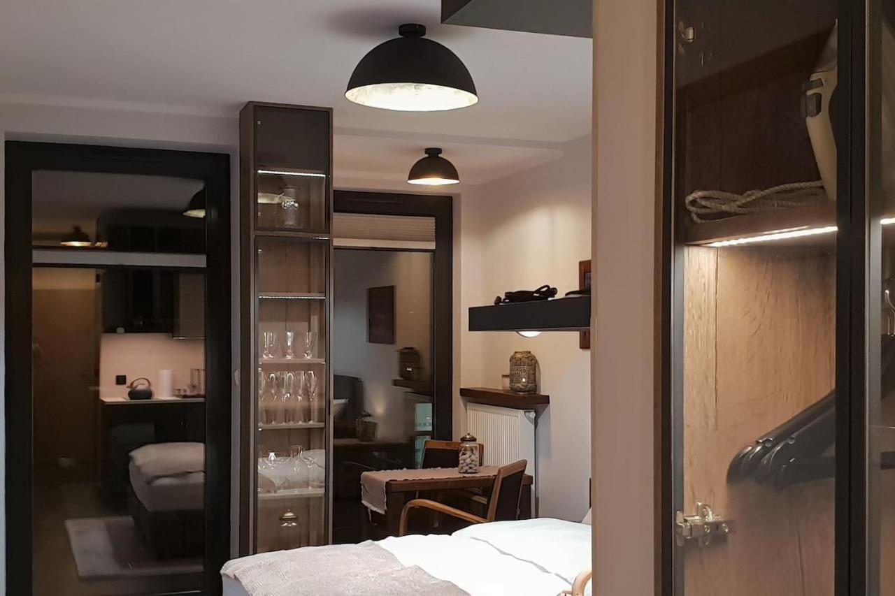Boutique 108 - Old City, Luxury Apt. With A Garage Cracovia Esterno foto