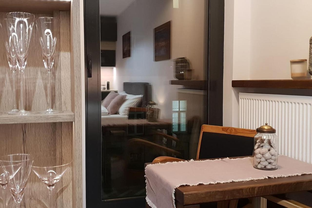 Boutique 108 - Old City, Luxury Apt. With A Garage Cracovia Esterno foto